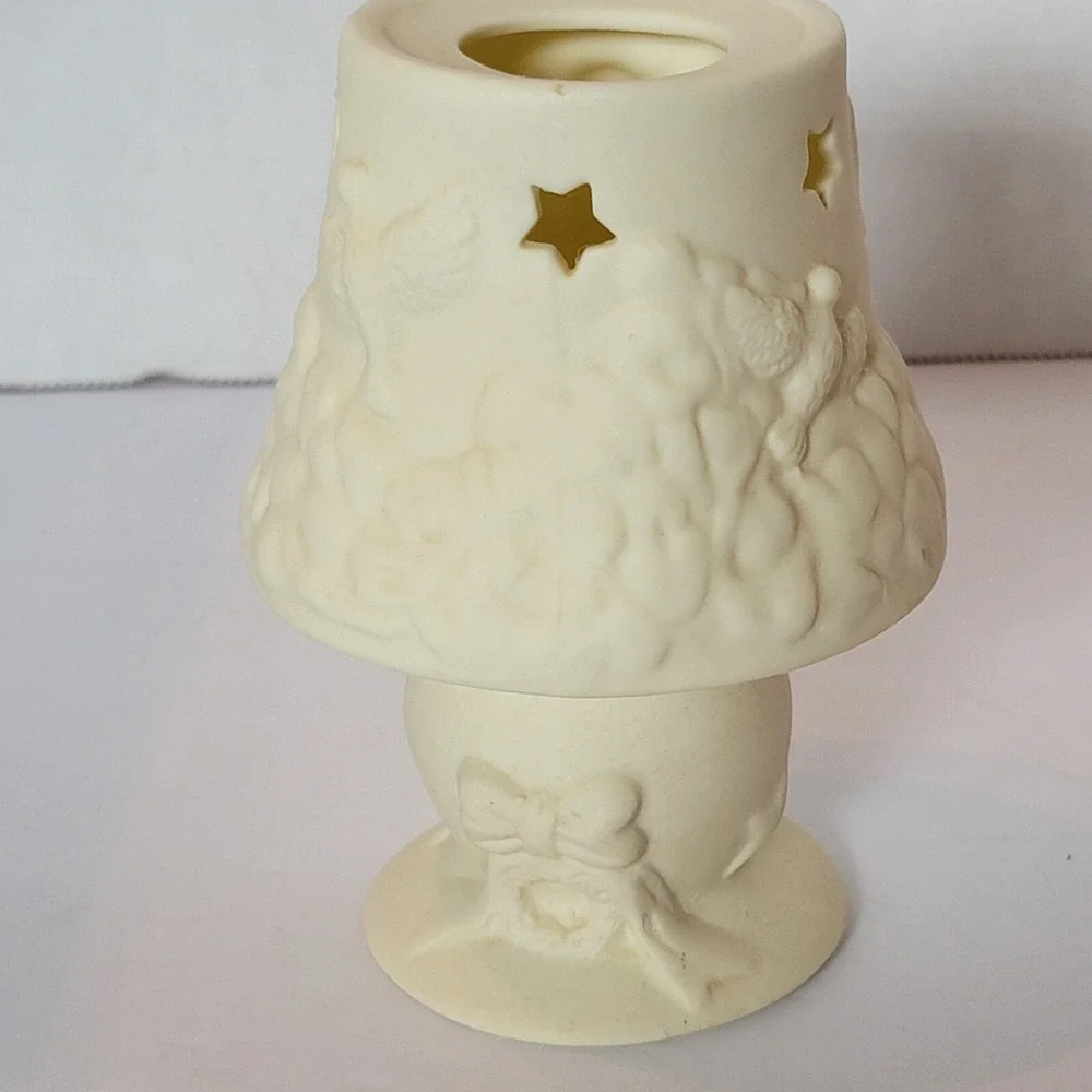 VINTAGE WORLD BAZAARS CERAMIC HOLIDAY COLLECTION LAMP VOTIVE HOLDER CHRISTMAS